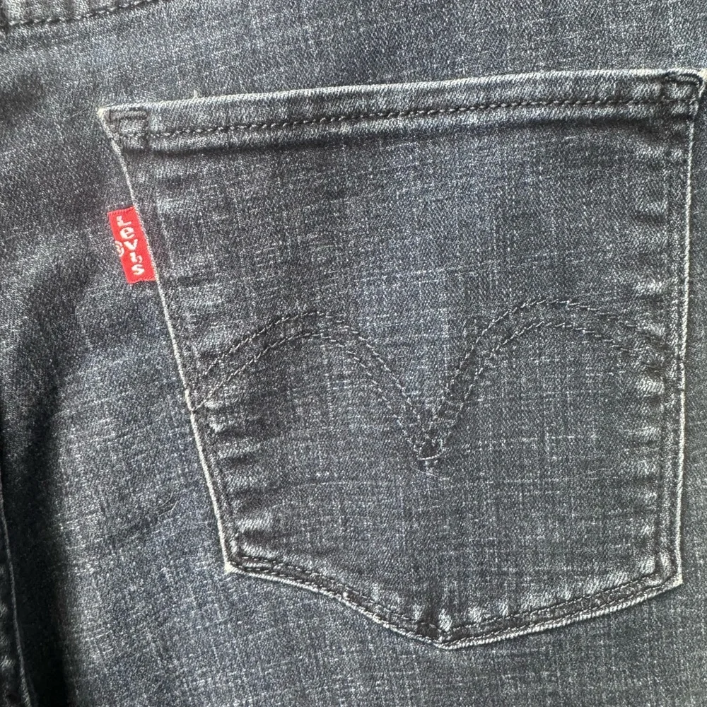 Levi's Women's Dark Blue classic straight Jeans size 31 - Picture 5 of 9